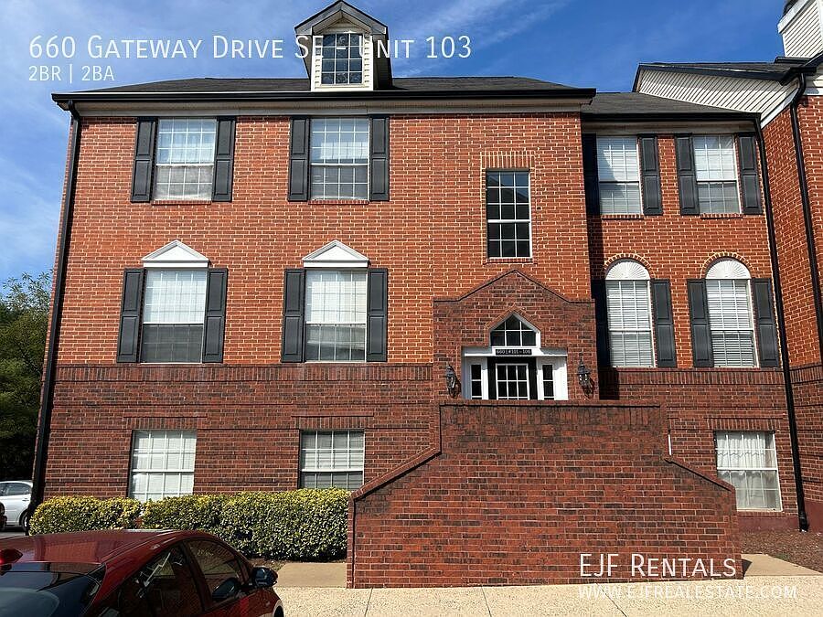 1st image of 660 Gateway Dr SE Unit 103