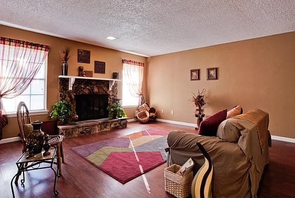 5th image of 4007 Greenway Dr