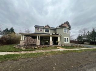 215 Livingston St, Howell, MI 48843