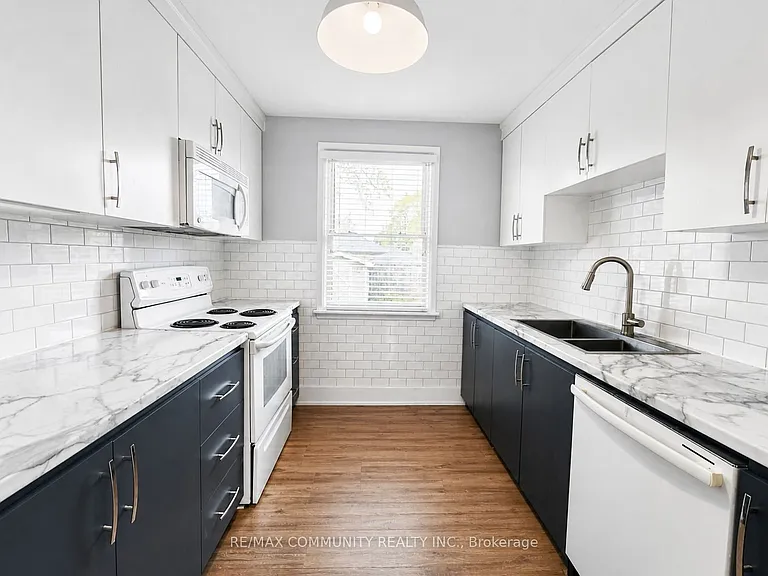 386 Whitney Ave #MAIN — Photo 13