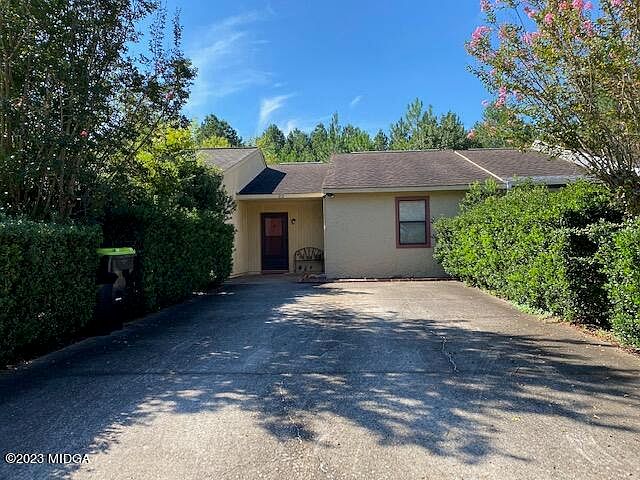 1st image of 212 Northlake Dr