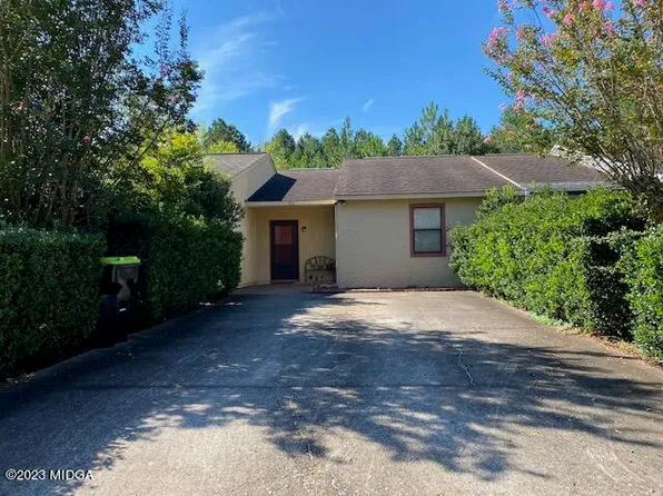 212 Northlake Dr, Warner Robins, GA 31093