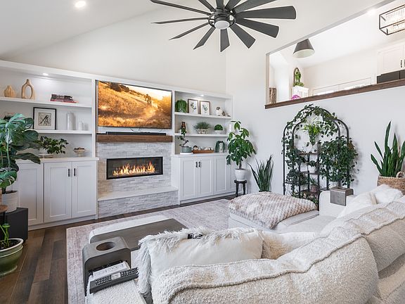 4th image of 660 E Valley View Cir