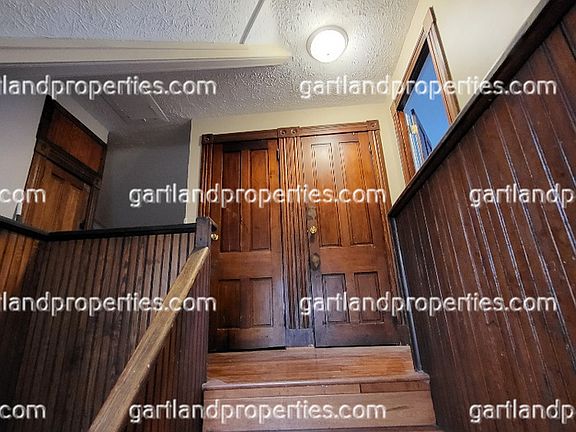 5th image of 203 Ross Ave APT 7