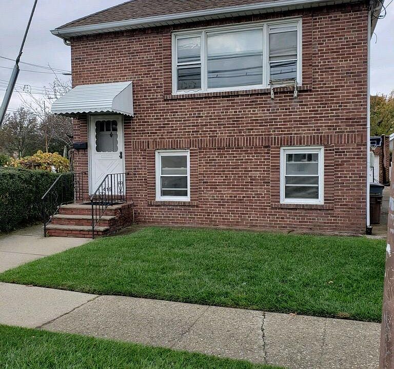 1st image of 415 McClean Ave