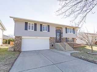 728 Stowell Ave, Streamwood, IL 60107