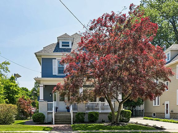 2nd image of 30 E Linden Ave