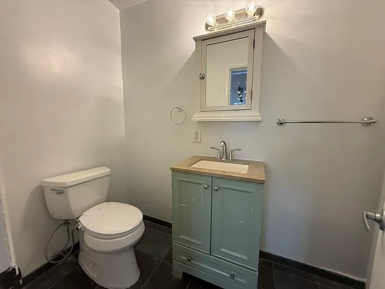 2642 N Pershing Dr #1 — Photo 7