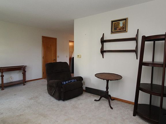 3rd image of 802 6th St