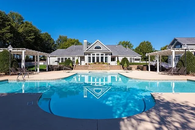 Muirfield Village Apartments