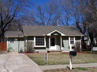 418 E Arbor St, Mulvane, KS 67110