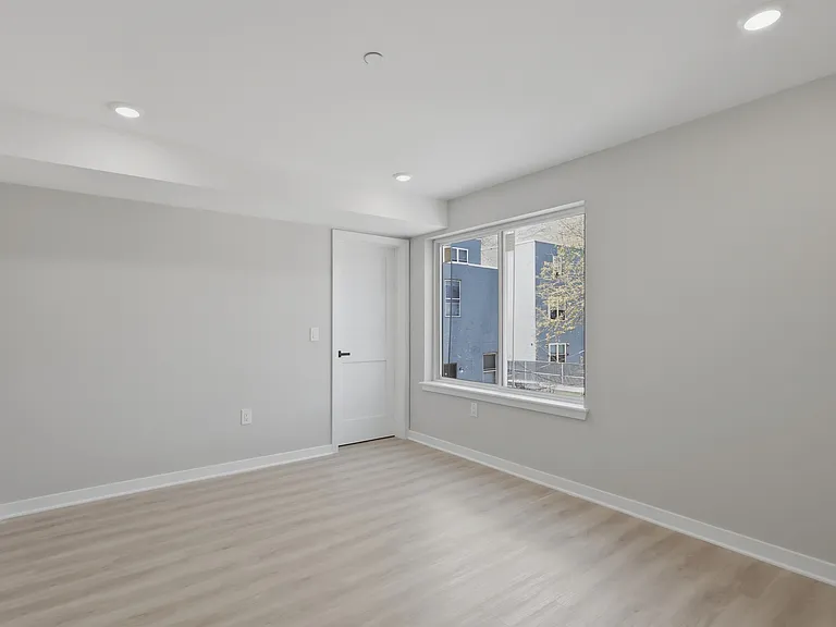 4129 Ogden St #6 — Photo 16
