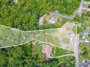 33 Beacon Hill Road, Derry, NH 03038