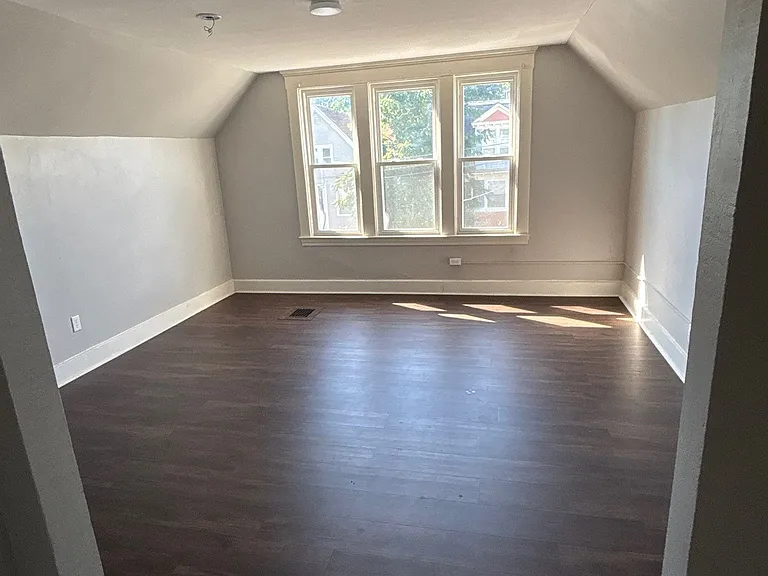 59 Ellsworth Ave #3 — Photo 4