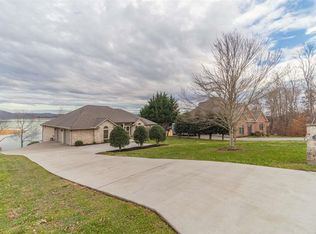 175 Lake Breeze Ldg, Rutledge, TN 37861