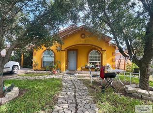 6702 Los Lobos Dr, Brownsville, TX 78521