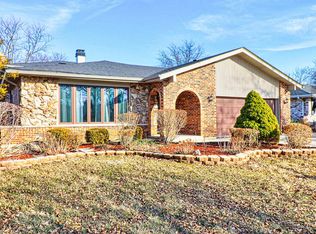7225 Bayberry Ln, Darien, IL