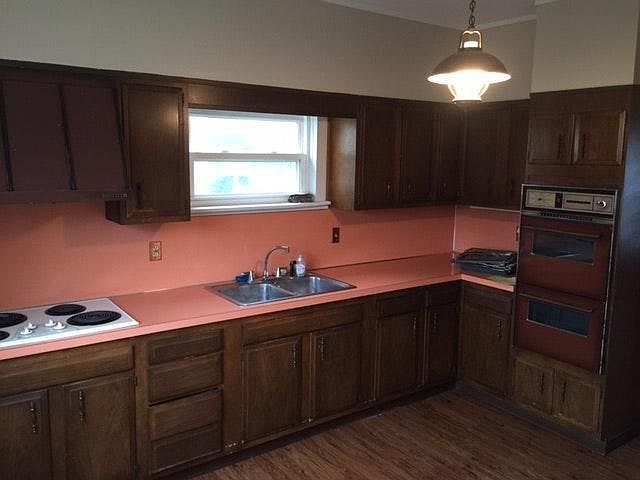 2nd image of 163 23rd Ave