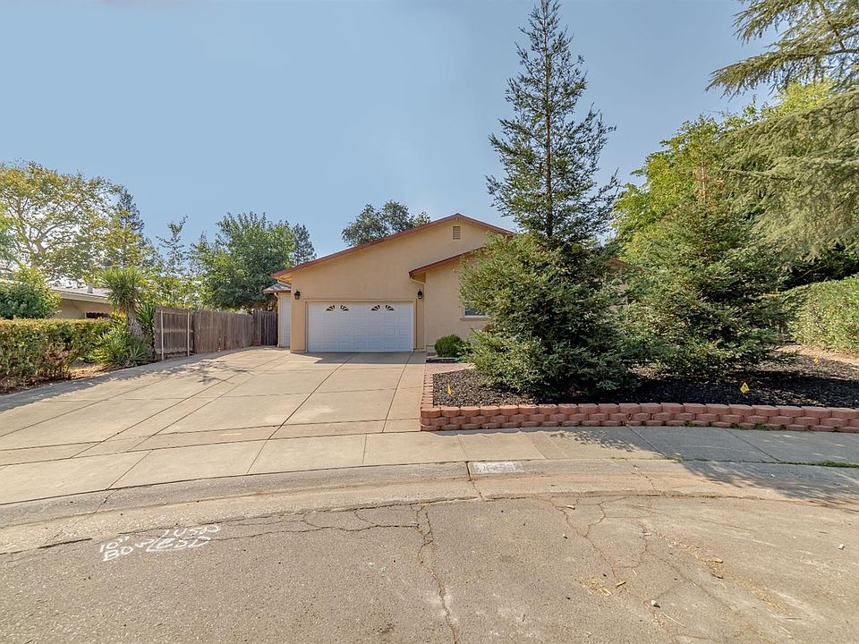 2nd image of 4821 Foster Way