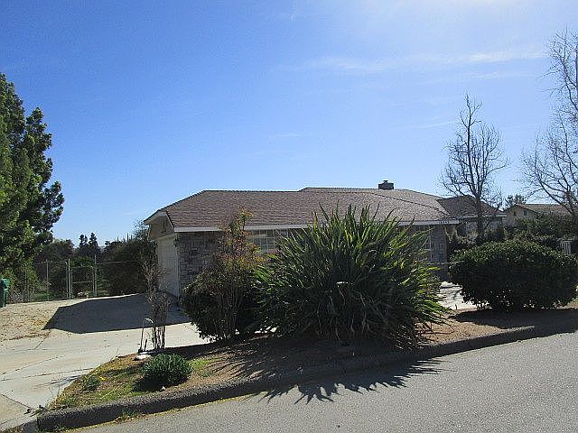 2nd image of 16440 James Ct
