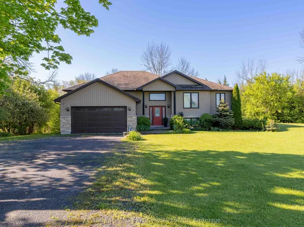 1687 Lakeside Dr, Prince Edward County, ON K0K 1T0