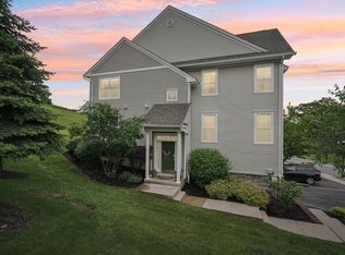 2602 Hawthorn Way, New Windsor, NY 12553