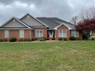 1110 Emerson Cir, Hopkinsville, KY 42240