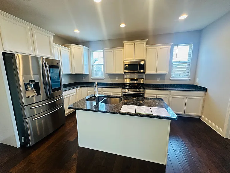 6311 Lantern Ridge Ln — Photo 7