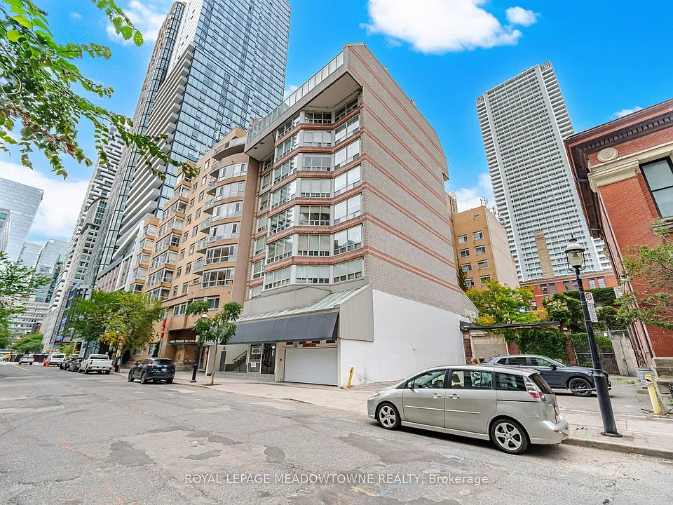 82 Lombard St #610