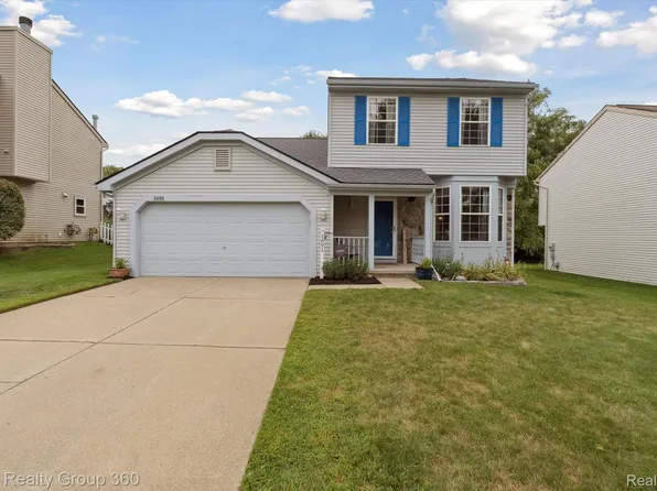 1691 Newgate Ln, Howell, MI 48843