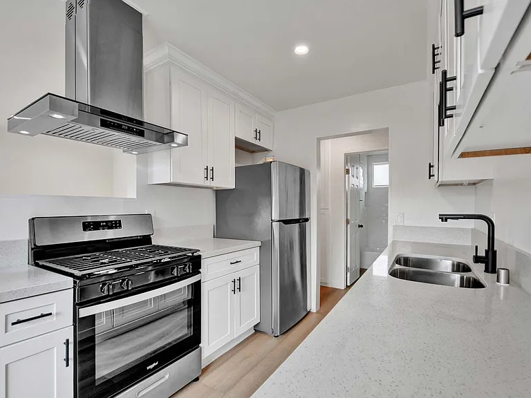 2033 Harbor Blvd #2034 — Photo 4