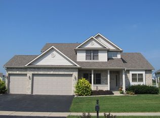 233 Alden Dr, Sycamore, IL 60178