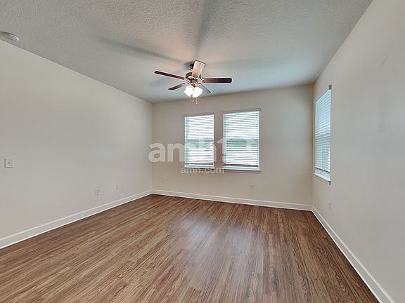 5th image of 313 Pine Terrace Dr