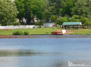 5531 Cascade Rd, Greensboro, NC 27406