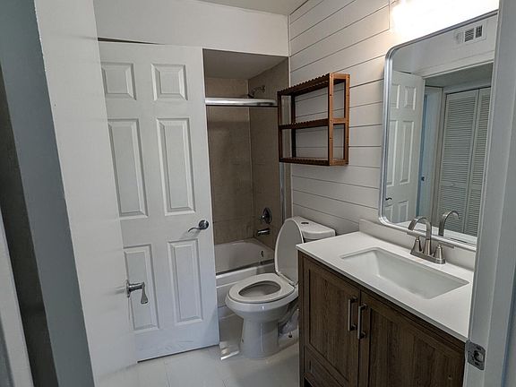 2nd image of 1215 CRYSTAL Way #G
