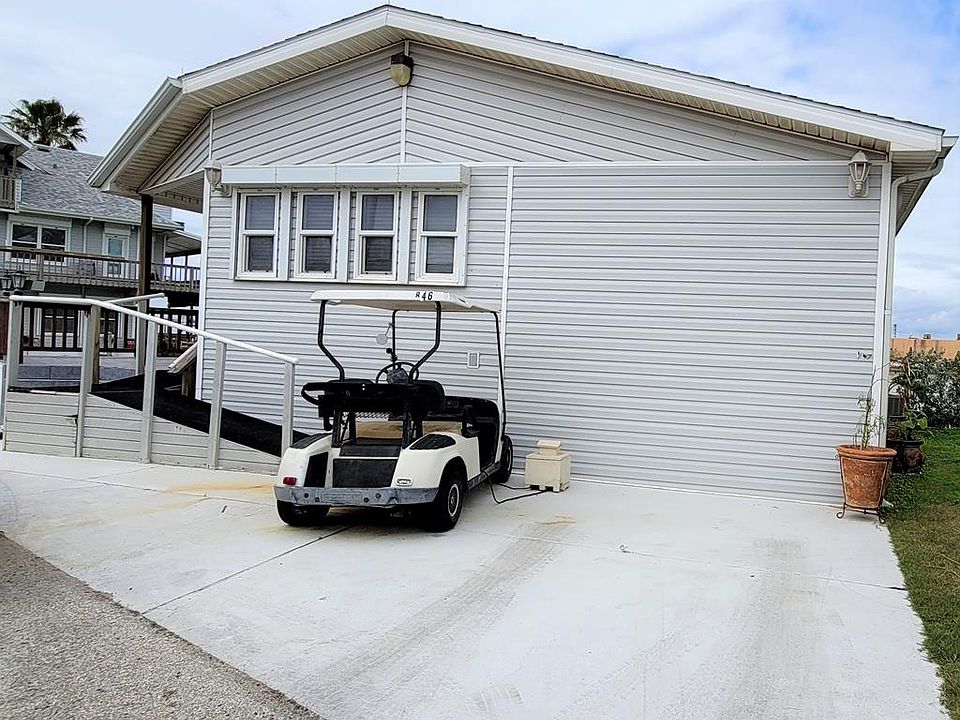 1st image of 846 W Oyster Dr #846