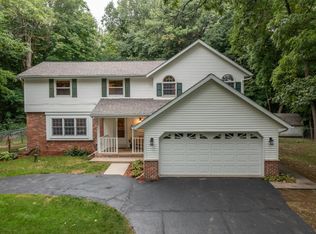 4719 Hillside Rd, West Bend, WI 53095