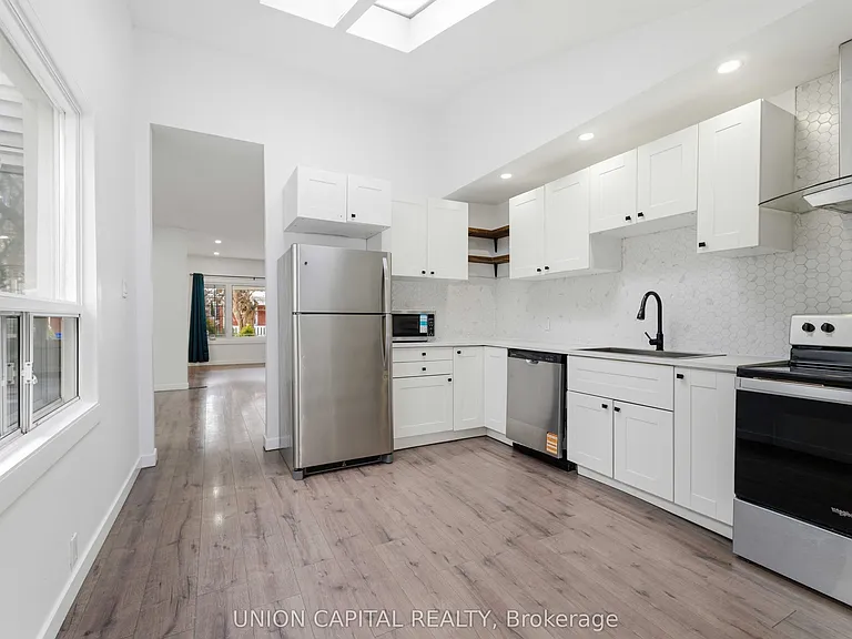 103 Case St — Photo 9