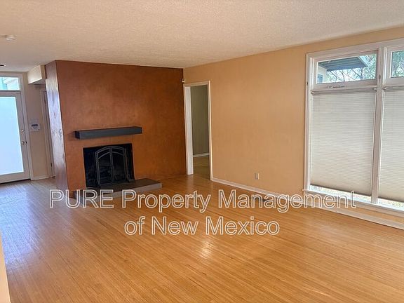4th image of 1013 Richmond Dr SE