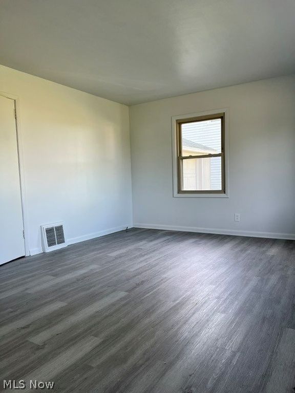814 Laird Ave NE, Warren, OH - View 6