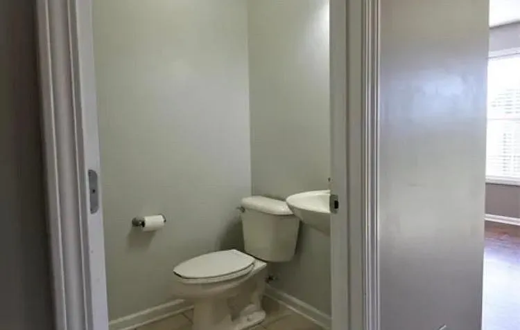 428 Greathouse Dr — Photo 10