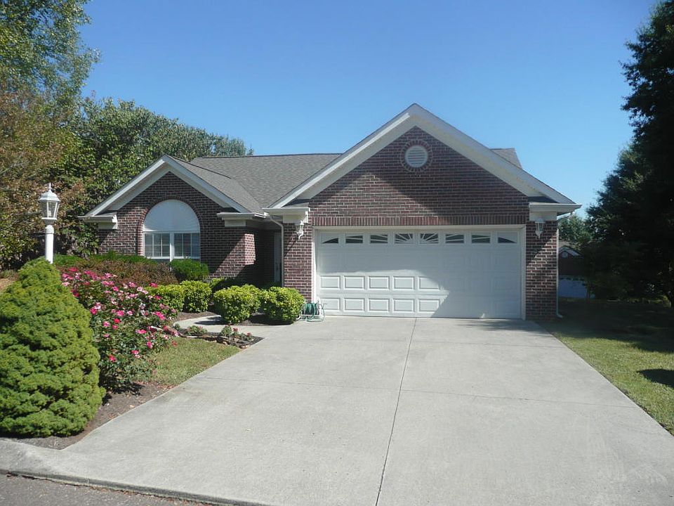 1st image of 4404 Graystone Ln
