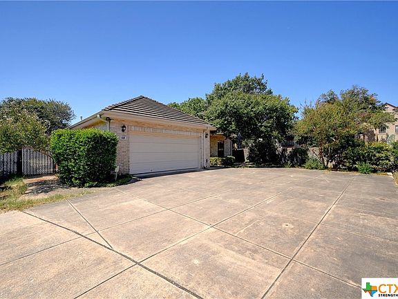 3rd image of 12 Bryanston Ct