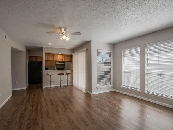 250 El Dorado Blvd APT 132, Webster, TX 77598