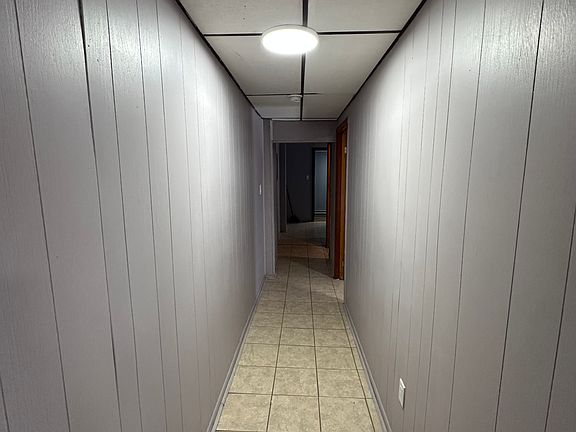 4th image of 606 W Main St APT 202