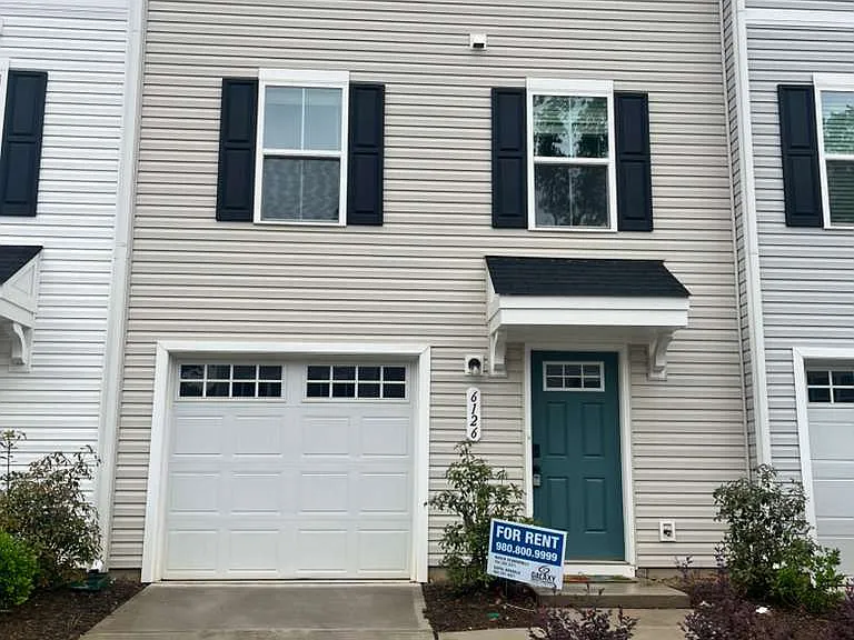 6126 Carrick Bend Ct — Photo 2