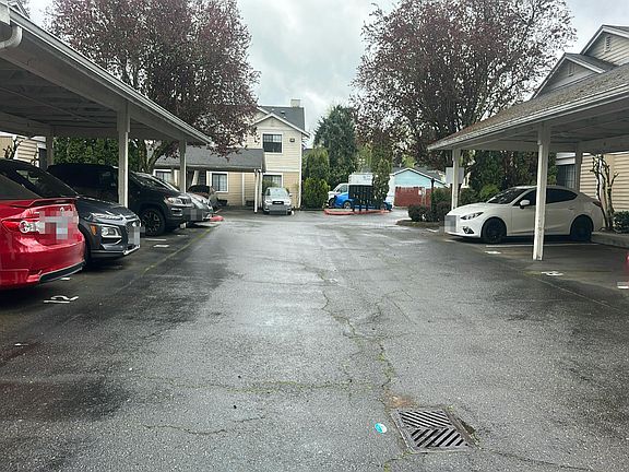 5th image of 10012 Golden Given Rd E APT 13