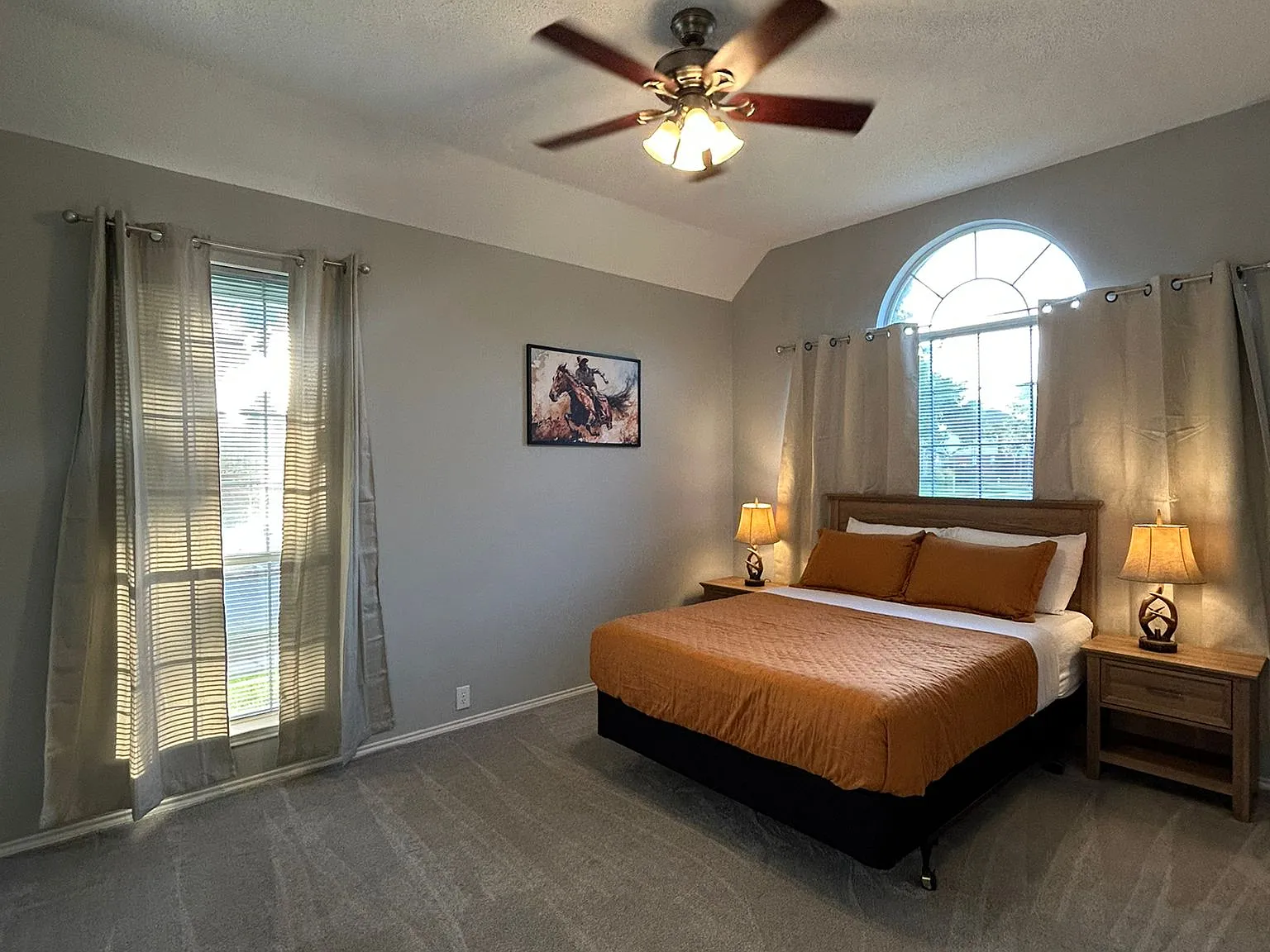 4 bed, 2222 sqft, $5,000 — Photo 3