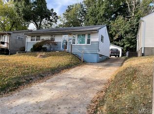 615 Superior Dr, Saint Louis, MO