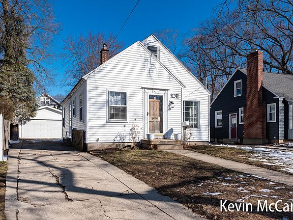 4th image of 1011 Griswold St SE